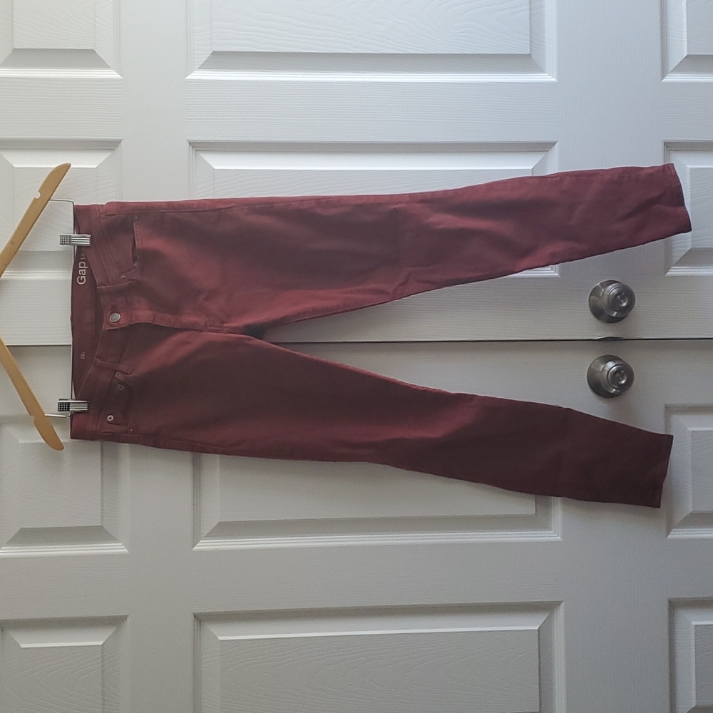 GAP maroon stretch jeans size 29